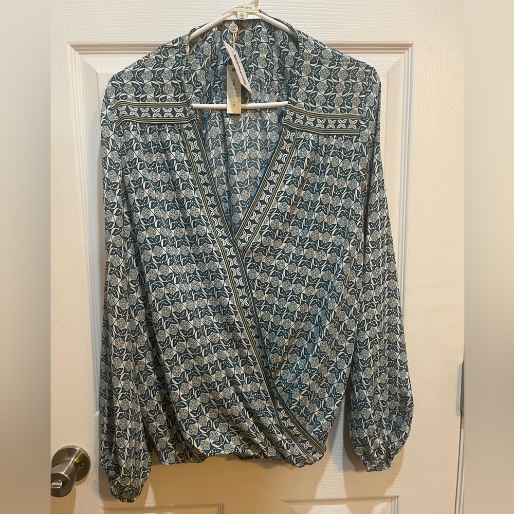 Max Studio Women’s Blouse Full sleeve Size XL